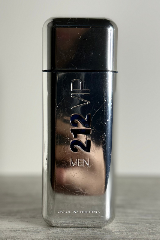 Carolina Herrera 212 VIP